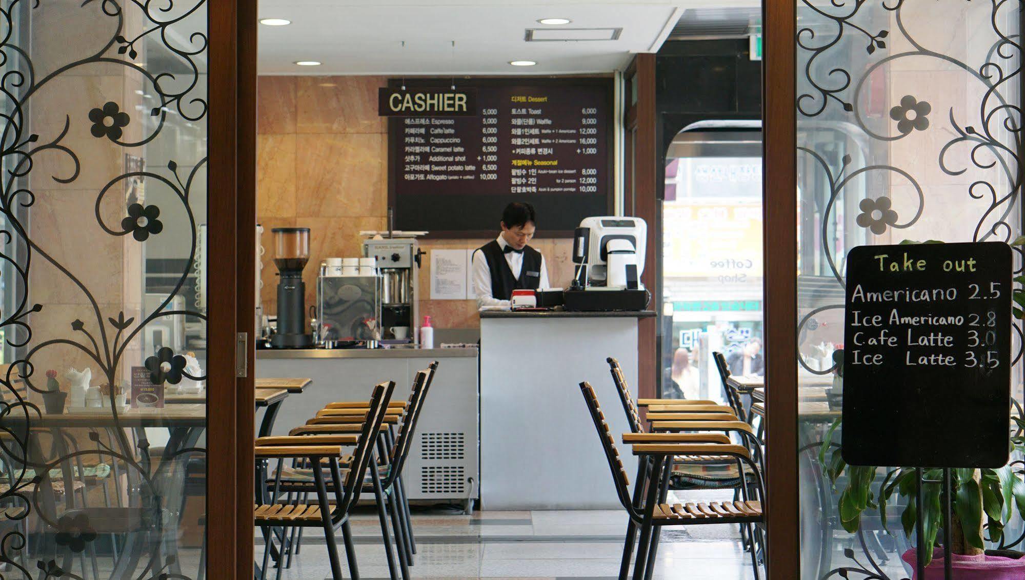 Insadong Crown Hotel Seoul Exterior photo